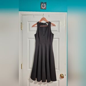 EUC - Catalina Dress - Dress The Population - The Perfect Little Black Dress!
